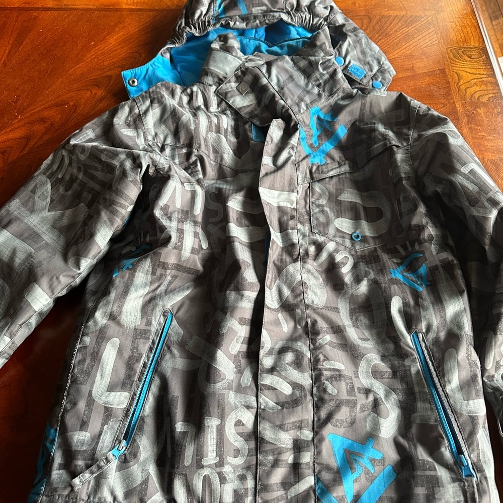 Quicksilver Boys size Medium Ski Jacket